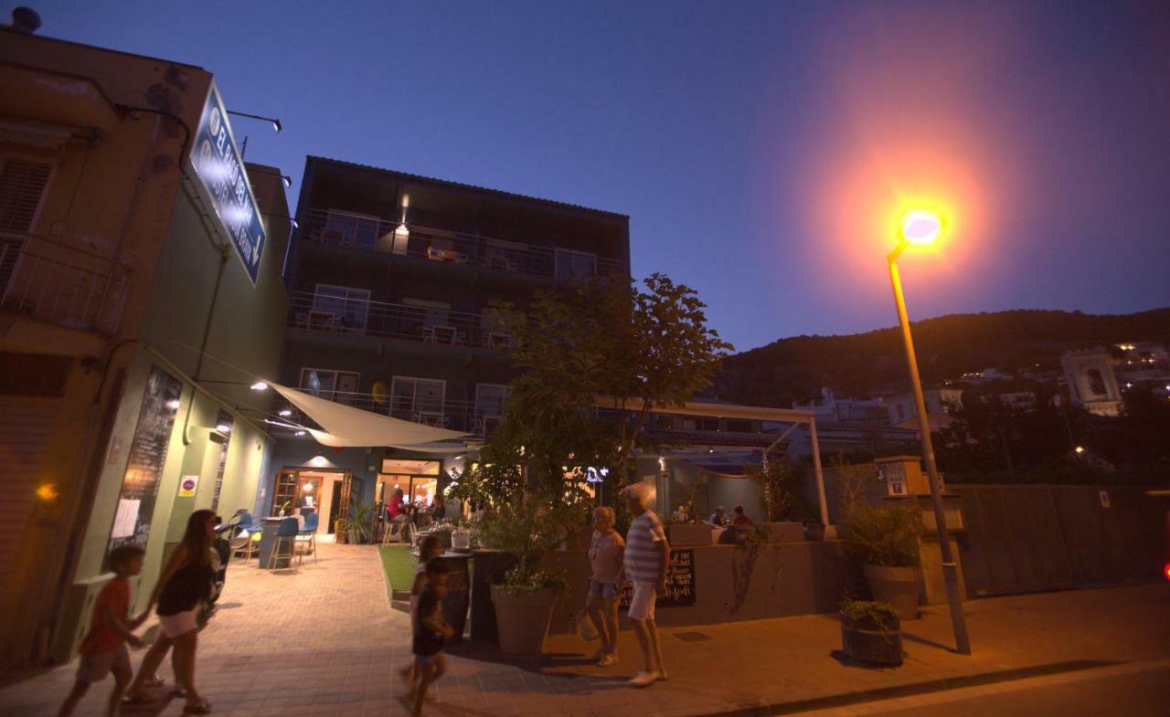 Pensión Hostel Costa Brava L'Estartit Exterior foto